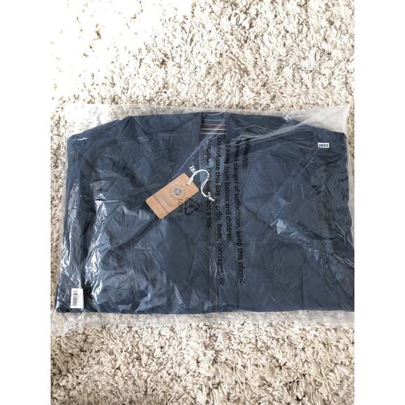 Marine Layer Reversible Puffer Vest Light Weight Packable Sky Captain NWT M - Picture 6 of 11